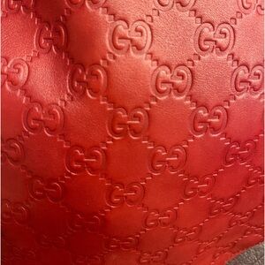 GUCCI GUCCISSIMA LEATHER HALF MOON HOBO STYLE BAG IN RED!  Excellent condition!